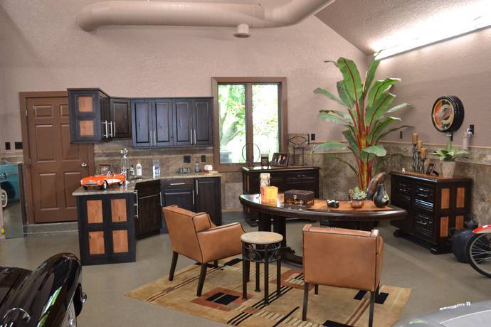 Custom Garage